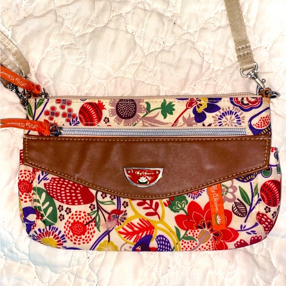 Lily Bloom crossbody floral purse. - Picture 4 of 6